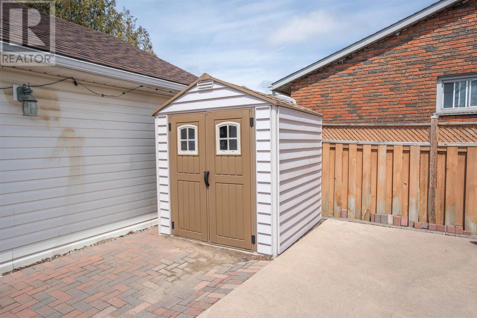 8 Winfield DR, Sault Ste. Marie, Ontario, P6C2M9 — Photo 33