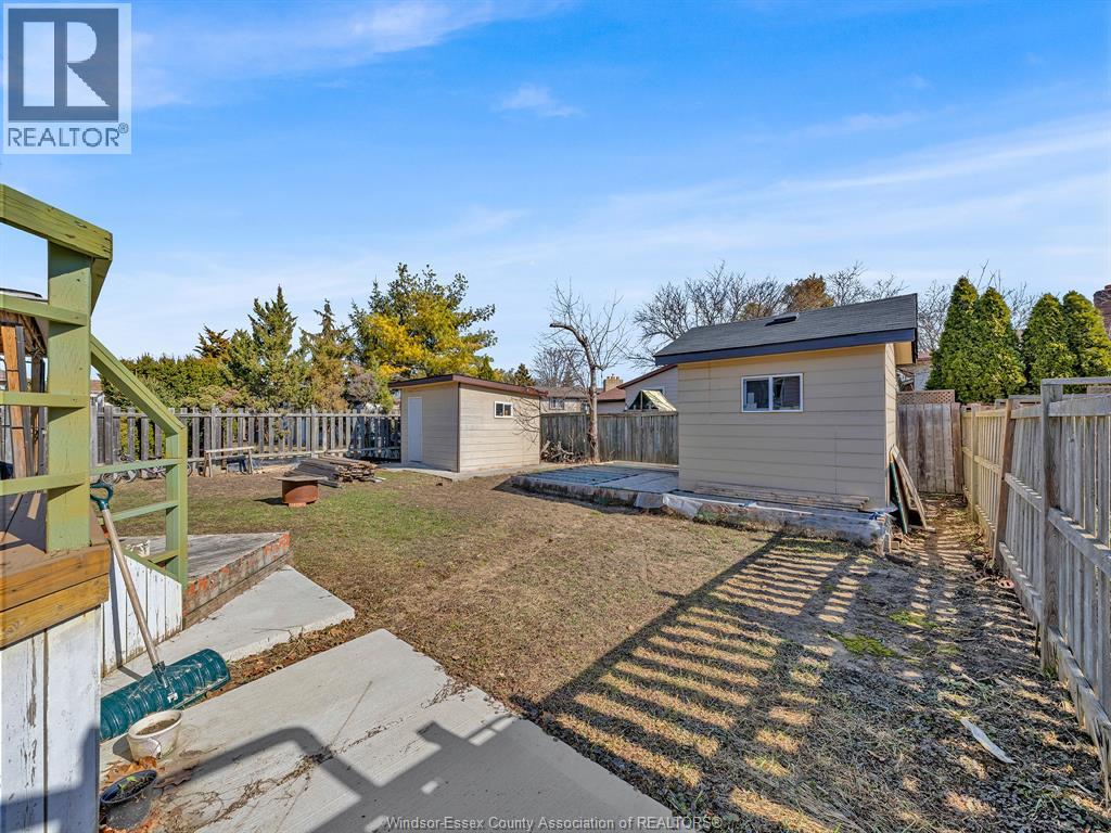 2848 SOUTHRIDGE, Windsor, Ontario, N8W5N2 — Photo 5