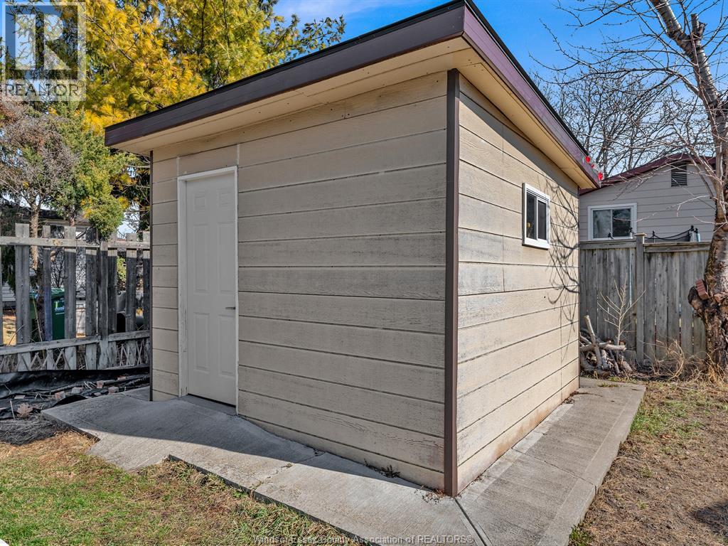 2848 SOUTHRIDGE, Windsor, Ontario, N8W5N2 — Photo 8