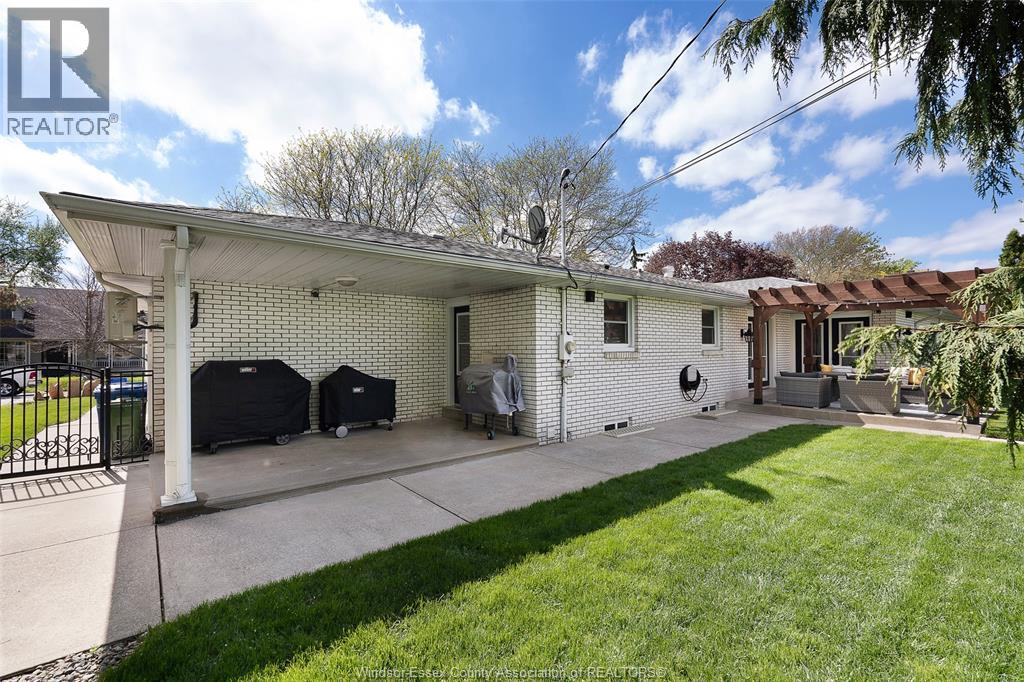 2466 CURRY AVENUE, Windsor, Ontario, N9E2S5 — Photo 43