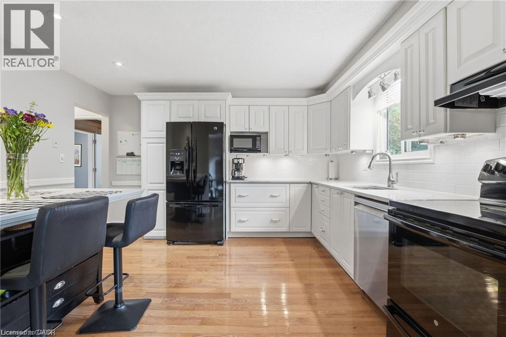 668 TOMAHAWK Crescent, Ancaster, Ontario, L9G3R2 — Photo 14