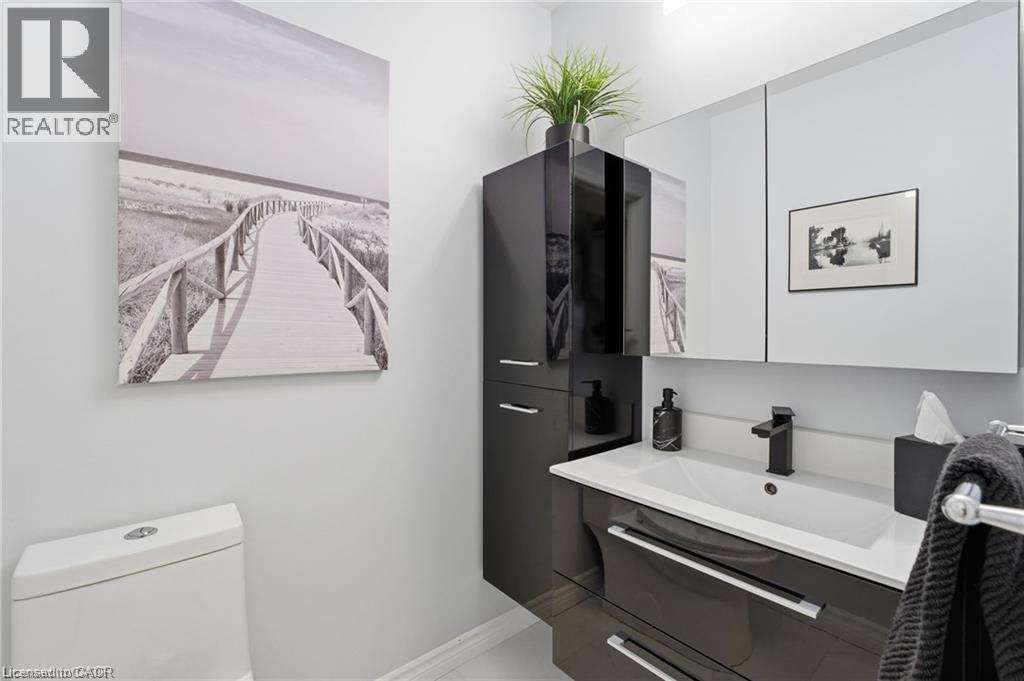 668 TOMAHAWK Crescent, Ancaster, Ontario, L9G3R2 — Photo 22