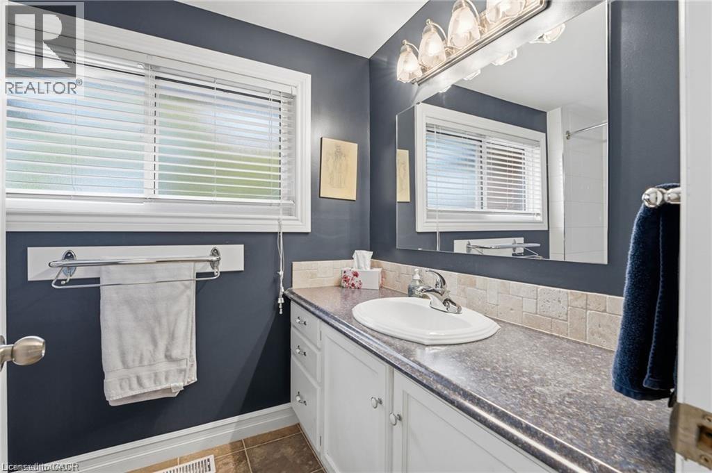 668 TOMAHAWK Crescent, Ancaster, Ontario, L9G3R2 — Photo 31