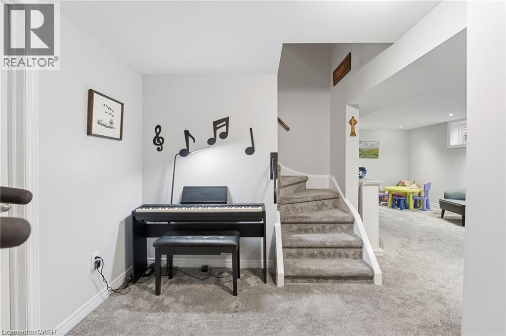 668 TOMAHAWK Crescent, Ancaster, Ontario, L9G3R2 — Photo 35