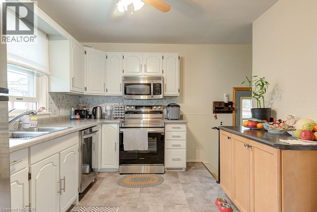 10 ELMWOOD Avenue, Kitchener, Ontario, N2H6G4 — Photo 12
