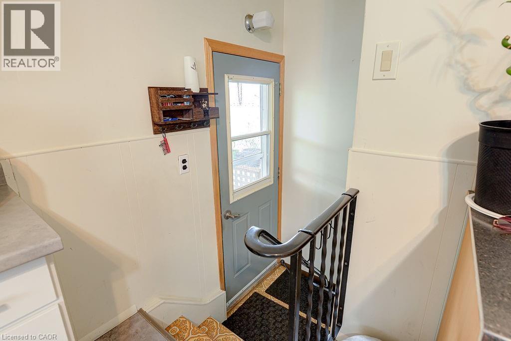 10 ELMWOOD Avenue, Kitchener, Ontario, N2H6G4 — Photo 23
