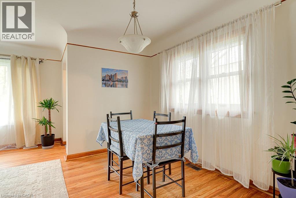 10 ELMWOOD Avenue, Kitchener, Ontario, N2H6G4 — Photo 8