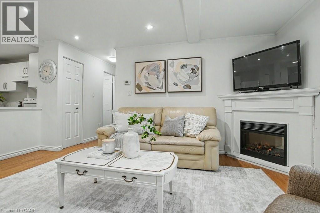 205 HIGHLAND Crescent Unit# 41, Kitchener, Ontario, N2M5L7 — Photo 12