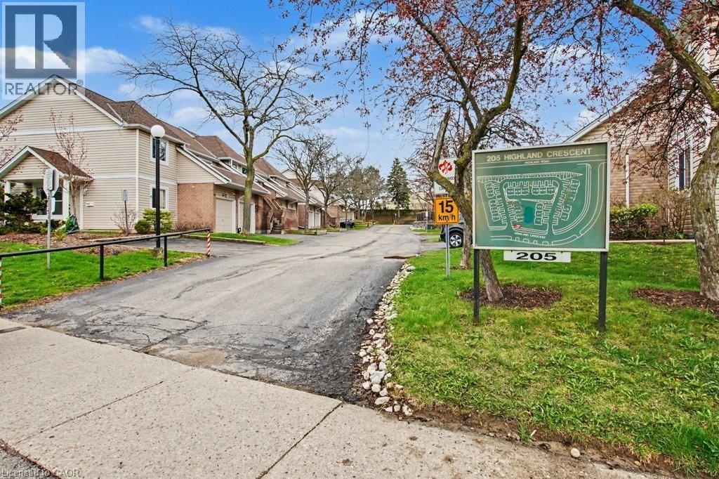 205 HIGHLAND Crescent Unit# 41, Kitchener, Ontario, N2M5L7 — Photo 27