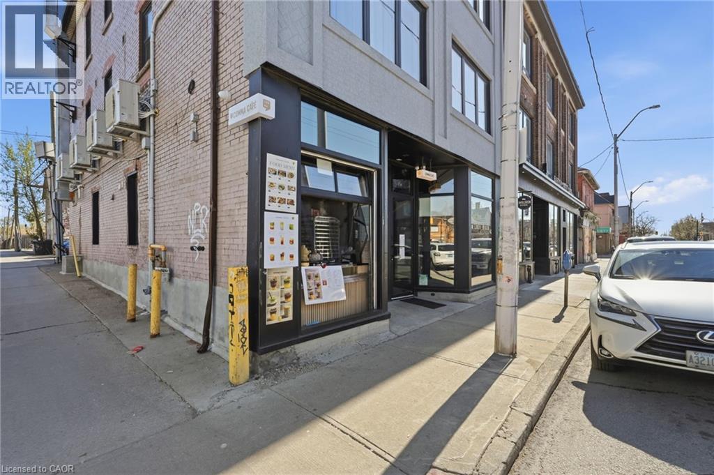 301-303 BARTON Street E, Hamilton, Ontario, L8L2X4 — Photo 3