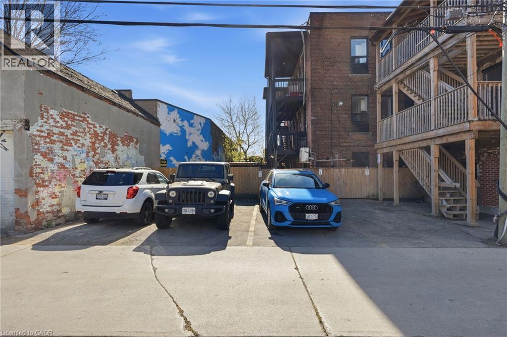 301-303 BARTON Street E, Hamilton, Ontario, L8L2X4 — Photo 6