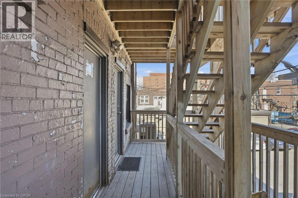 301-303 BARTON Street E, Hamilton, Ontario, L8L2X4 — Photo 9