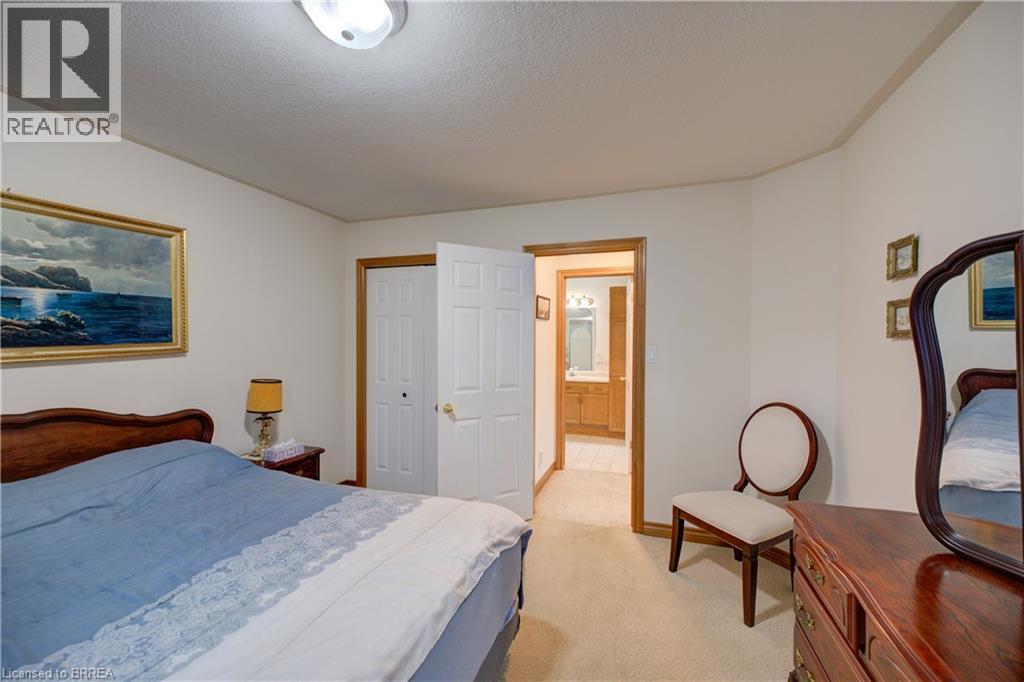 110 SOMERSET Road Unit# 1, Brantford, Ontario, N3R5A8 — Photo 17