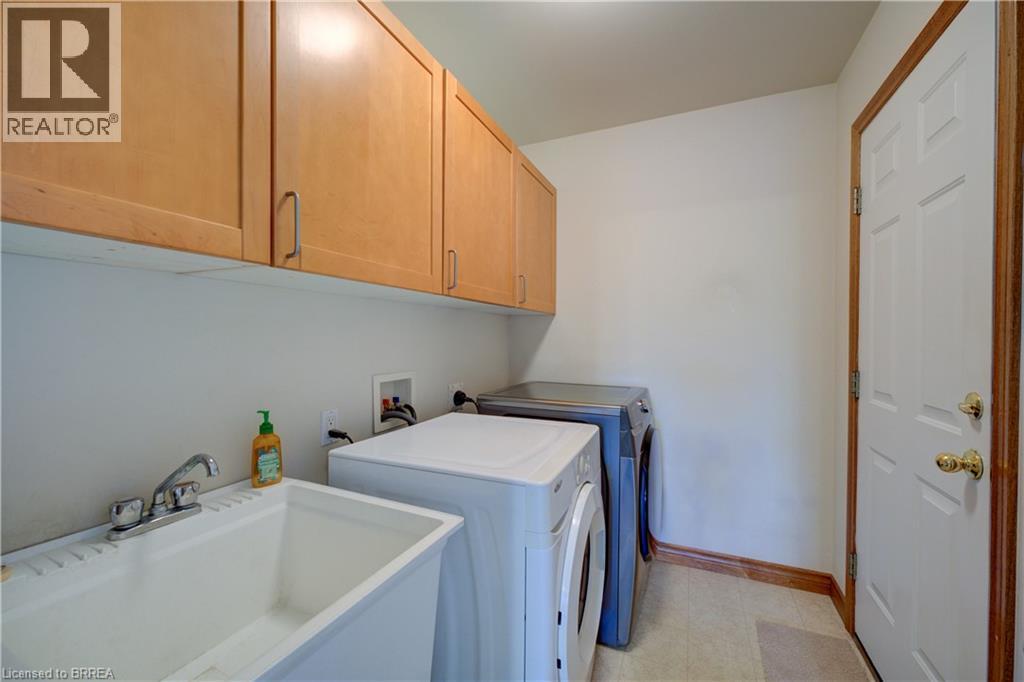 110 SOMERSET Road Unit# 1, Brantford, Ontario, N3R5A8 — Photo 24