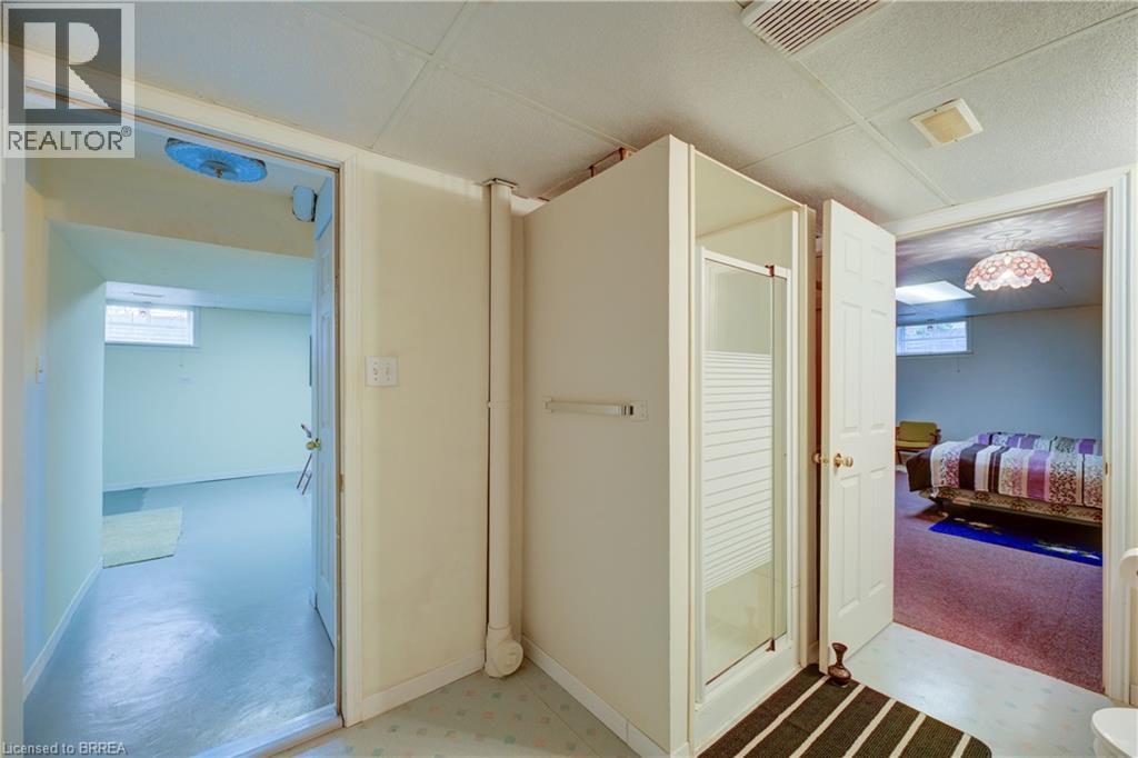 110 SOMERSET Road Unit# 1, Brantford, Ontario, N3R5A8 — Photo 31