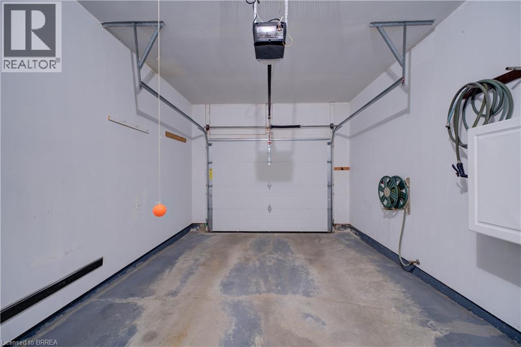 110 SOMERSET Road Unit# 1, Brantford, Ontario, N3R5A8 — Photo 34