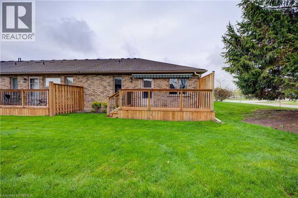 110 SOMERSET Road Unit# 1, Brantford, Ontario, N3R5A8 — Photo 35