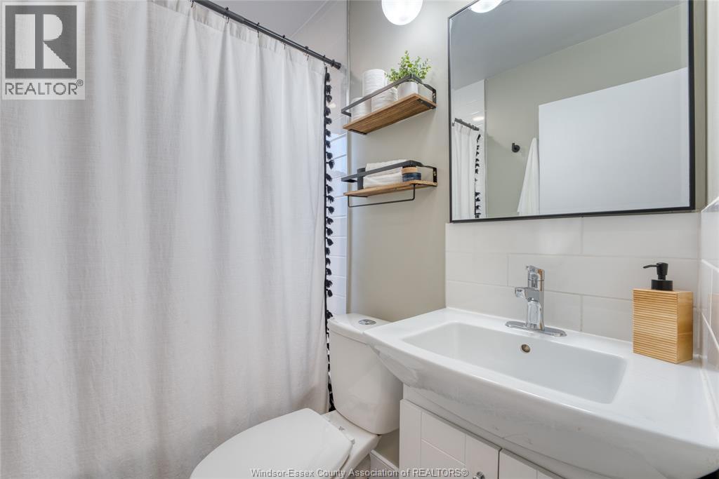 2431 CHILVER ROAD, Windsor, Ontario, N8W2V7 — Photo 12