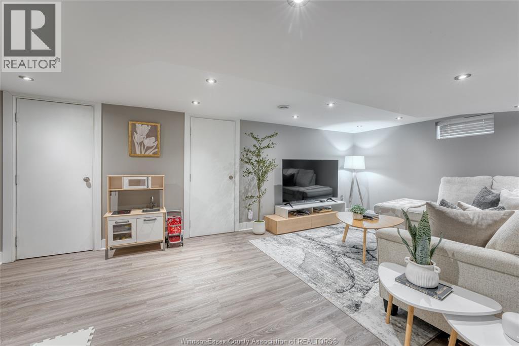 2431 CHILVER ROAD, Windsor, Ontario, N8W2V7 — Photo 19