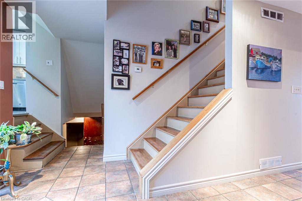 899 HAZEL Street, Burlington, Ontario, L7R3X1 — Photo 19