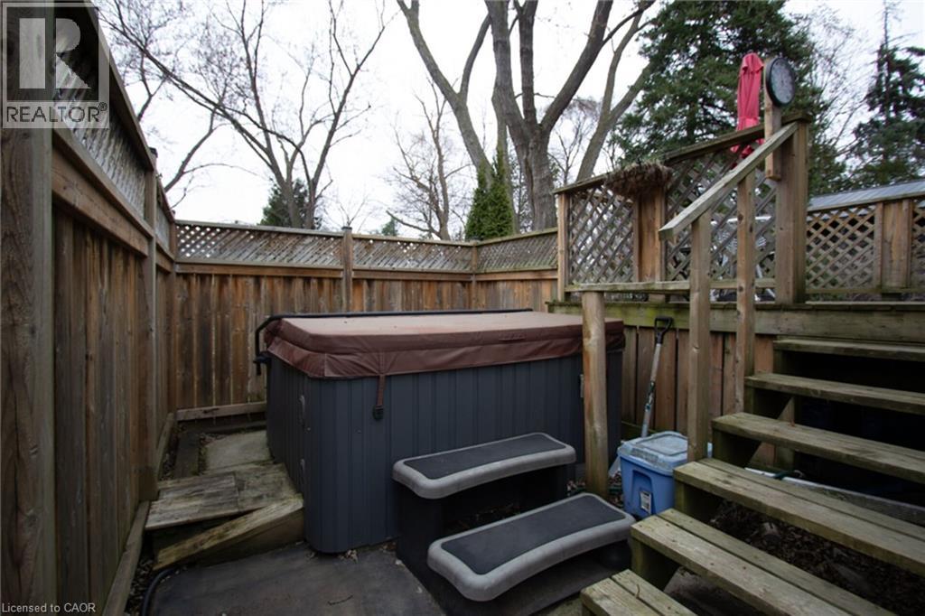 899 HAZEL Street, Burlington, Ontario, L7R3X1 — Photo 30