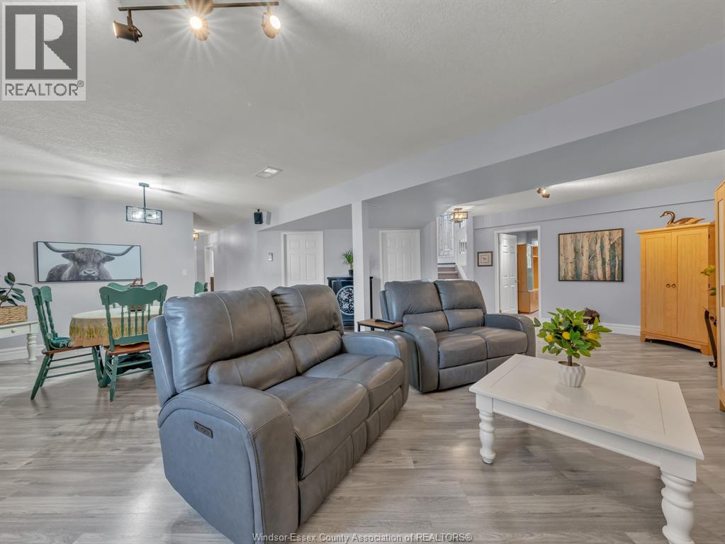 325 SUNNYSIDE BOULEVARD, LaSalle, Ontario, N9J3J3 — Photo 32