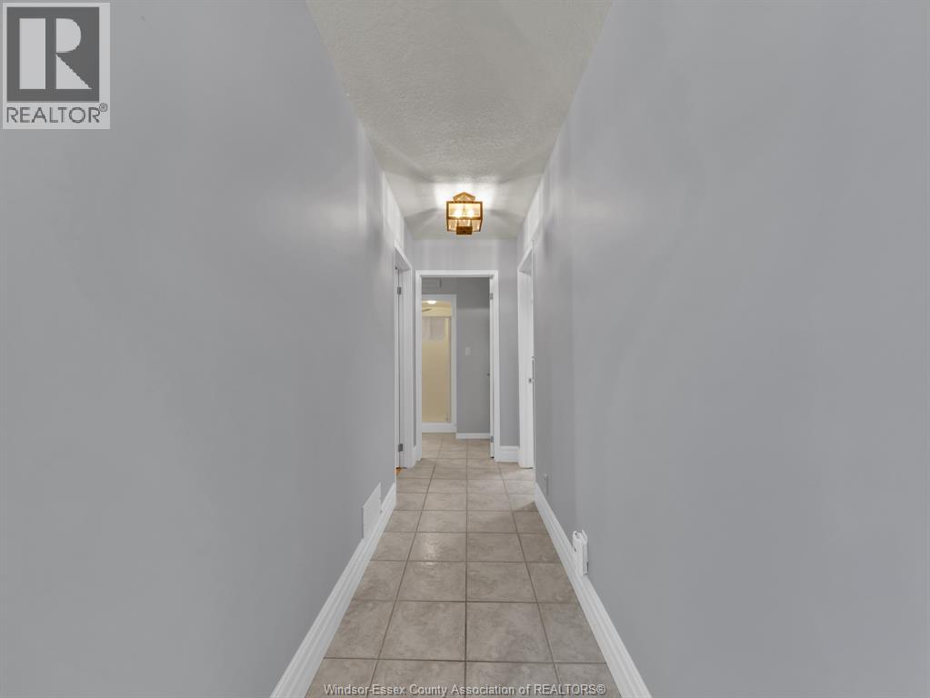 325 SUNNYSIDE BOULEVARD, LaSalle, Ontario, N9J3J3 — Photo 39