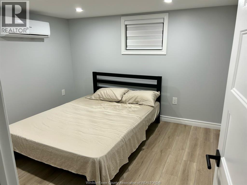 1592 BUCKINGHAM Unit# B, Windsor, Ontario, N8T2A6 — Photo 4