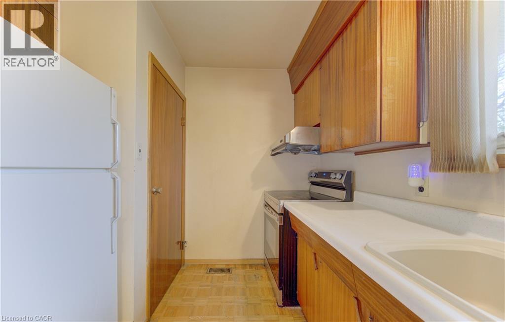 259 WILLOWDALE Place, Waterloo, Ontario, N2J3M5 — Photo 10