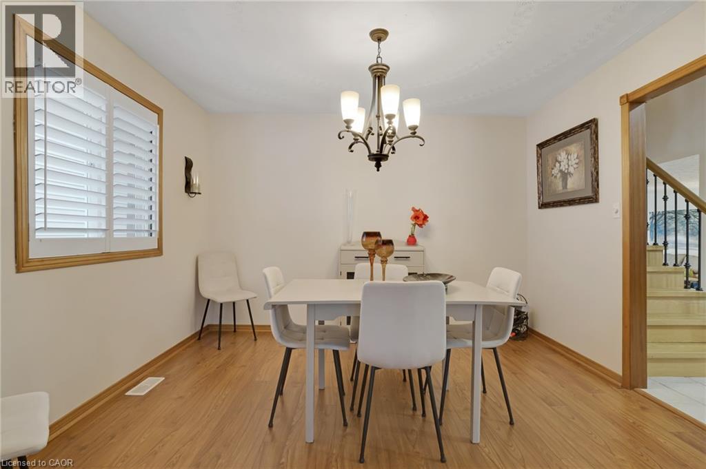 35 SOUTHVIEW Crescent, Cambridge, Ontario, N1P1A3 — Photo 11