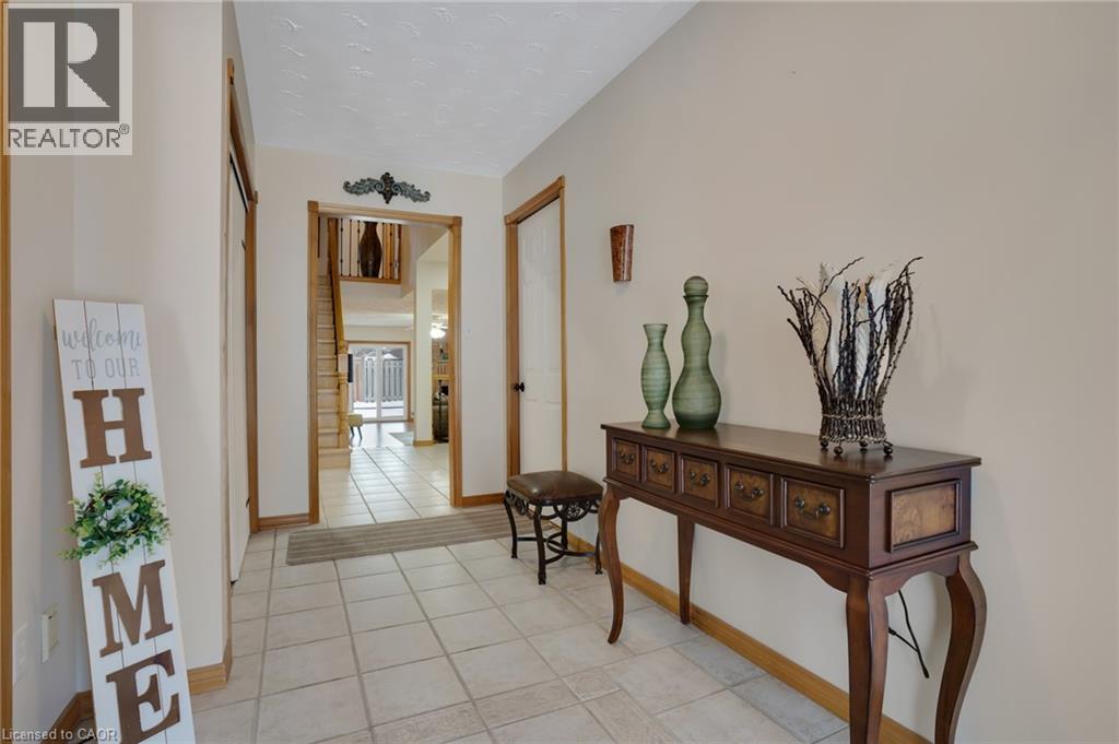 35 SOUTHVIEW Crescent, Cambridge, Ontario, N1P1A3 — Photo 6