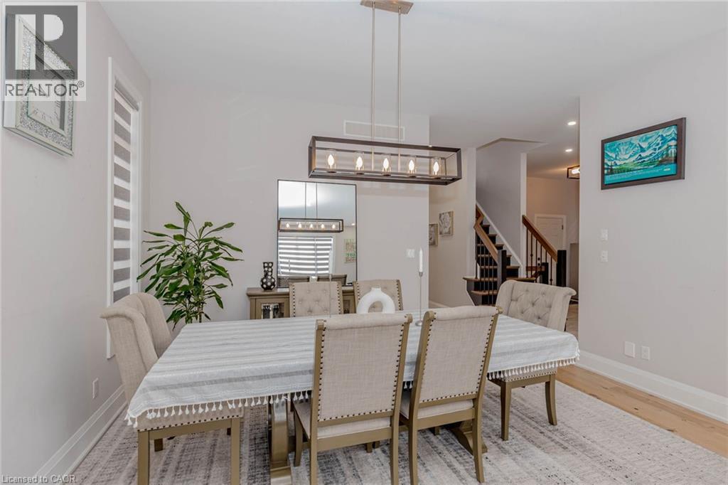 130 PONDCLIFFE Drive, Kitchener, Ontario, N2R0M4 — Photo 11