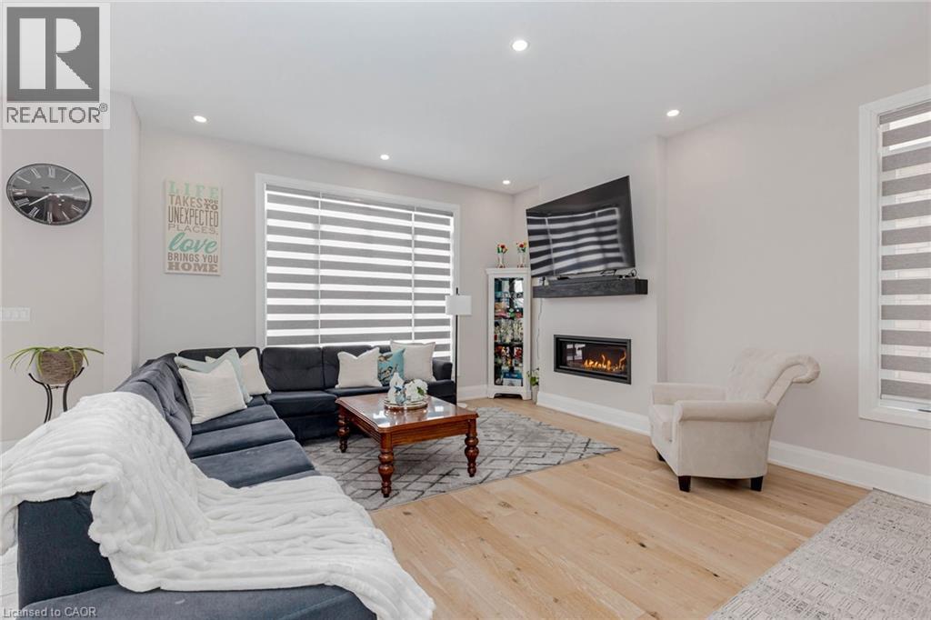 130 PONDCLIFFE Drive, Kitchener, Ontario, N2R0M4 — Photo 12