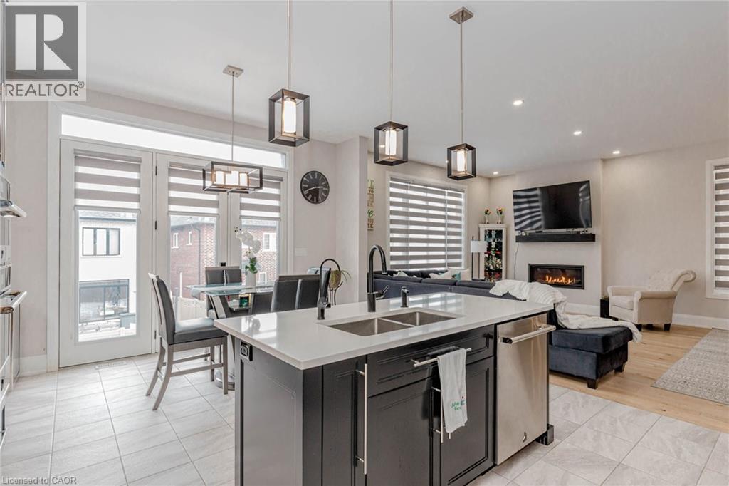130 PONDCLIFFE Drive, Kitchener, Ontario, N2R0M4 — Photo 18