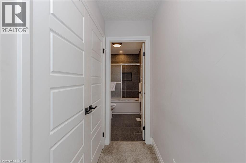 130 PONDCLIFFE Drive, Kitchener, Ontario, N2R0M4 — Photo 36