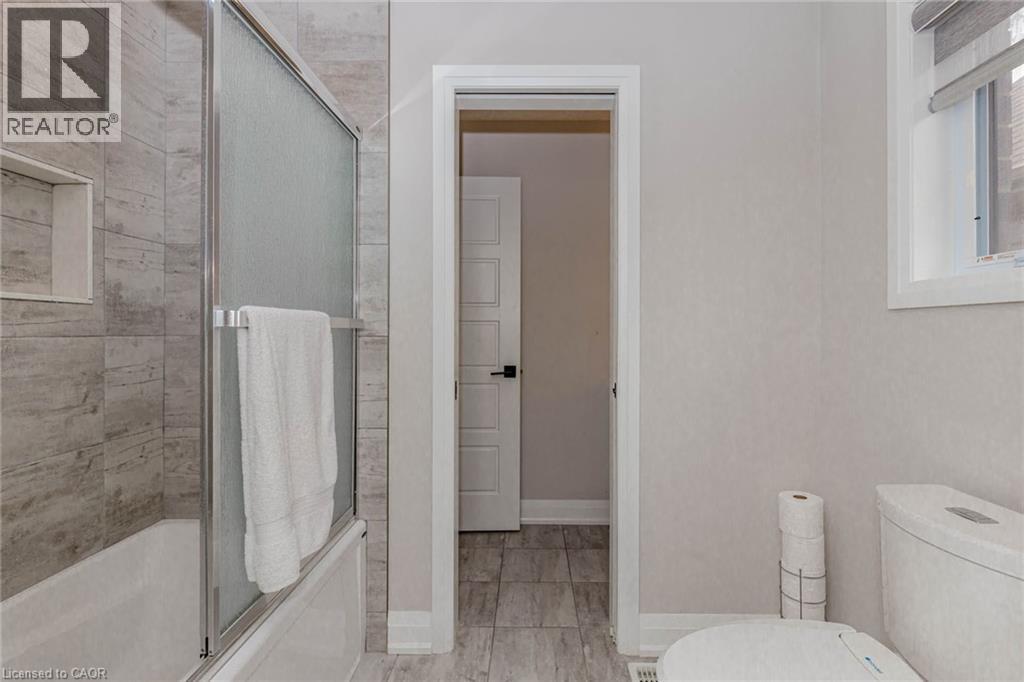 130 PONDCLIFFE Drive, Kitchener, Ontario, N2R0M4 — Photo 39