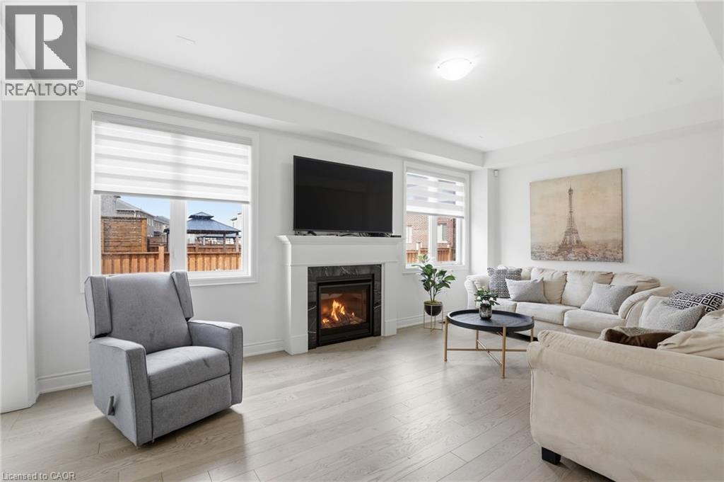 7 GRIERSON Trail, Waterdown, Ontario, L8B1Z7 — Photo 13