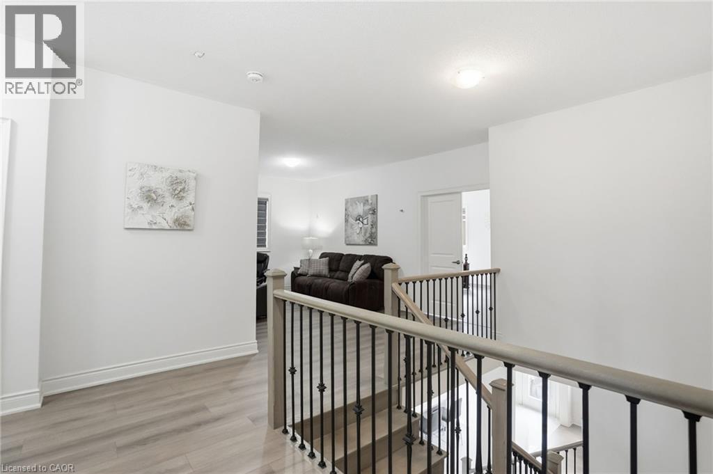 7 GRIERSON Trail, Waterdown, Ontario, L8B1Z7 — Photo 15