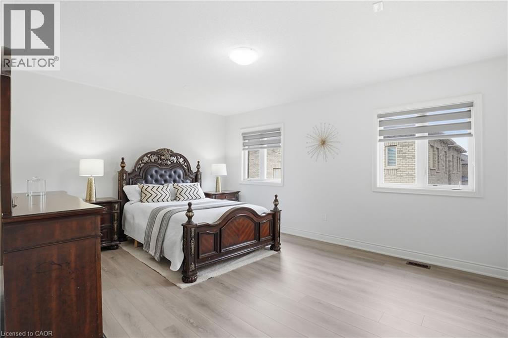 7 GRIERSON Trail, Waterdown, Ontario, L8B1Z7 — Photo 17