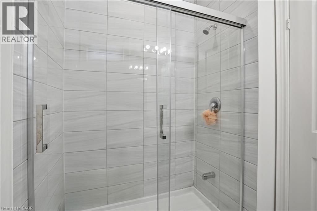 7 GRIERSON Trail, Waterdown, Ontario, L8B1Z7 — Photo 25