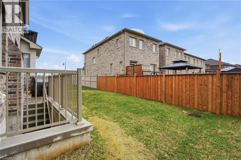 7 GRIERSON Trail, Waterdown, Ontario, L8B1Z7 — Photo 31