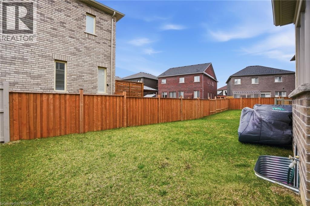 7 GRIERSON Trail, Waterdown, Ontario, L8B1Z7 — Photo 32