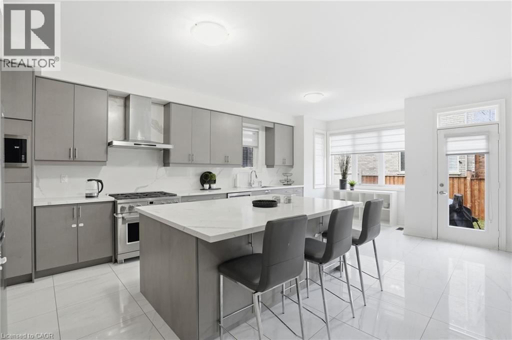 7 GRIERSON Trail, Waterdown, Ontario, L8B1Z7 — Photo 8