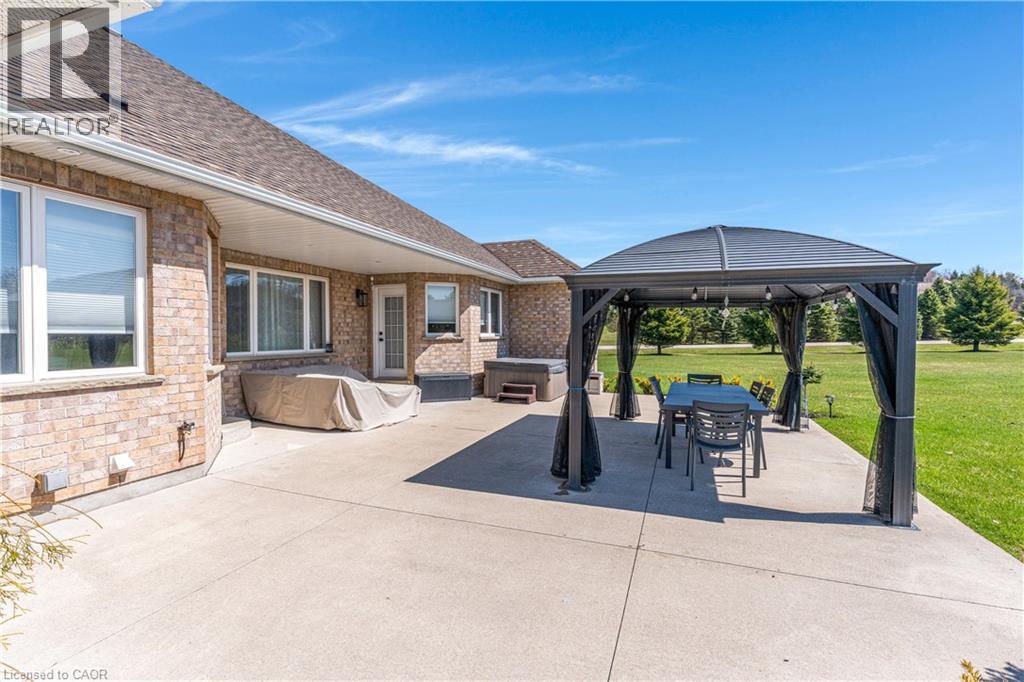 2 CLOVERLEA Crescent, St. George, Ontario, N0E1N0 — Photo 47