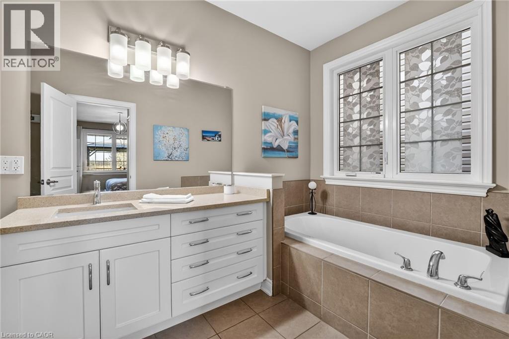 58 FORESTVIEW Court, Smithville, Ontario, L0R2A0 — Photo 18