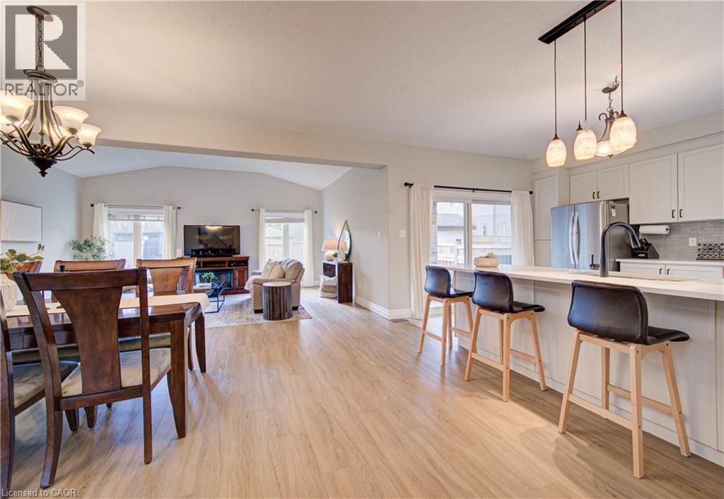 31 FREURE Drive, Cambridge, Ontario, N1S0A2 — Photo 5