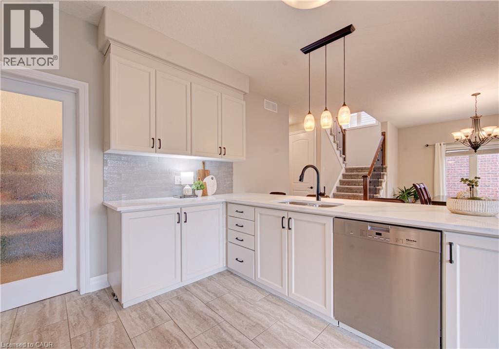 31 FREURE Drive, Cambridge, Ontario, N1S0A2 — Photo 8