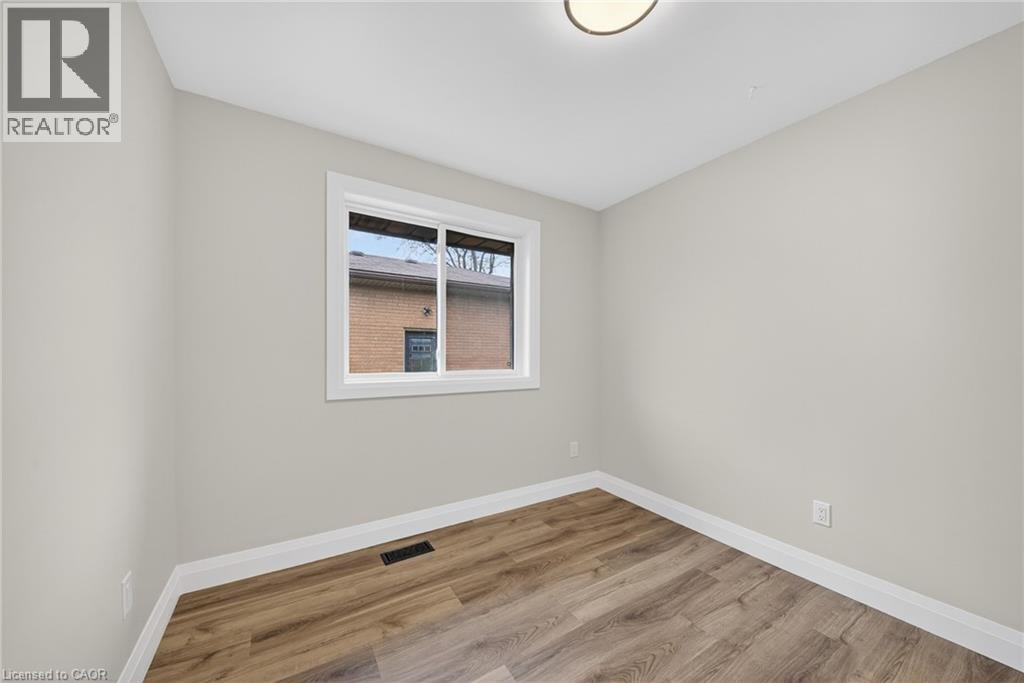 201 RIDGE Street, Hamilton, Ontario, L9A2X6 — Photo 13