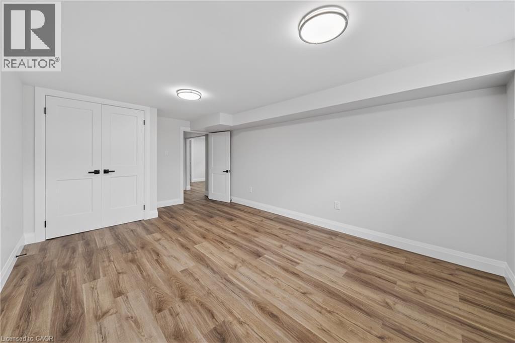201 RIDGE Street, Hamilton, Ontario, L9A2X6 — Photo 30