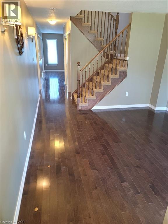 48 WARNER Lane, Brantford, Ontario, N3T0E7 — Photo 3
